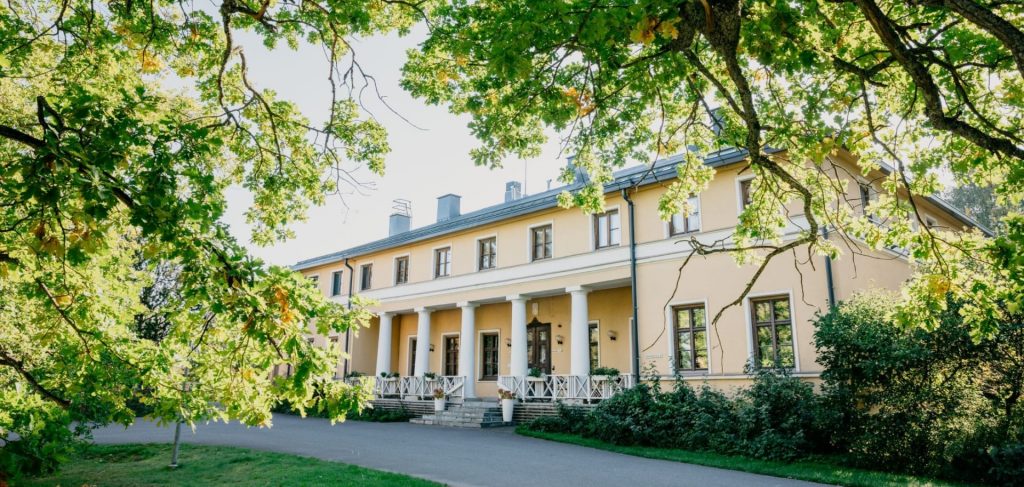 Hotel Manor in Kyyhkylä.