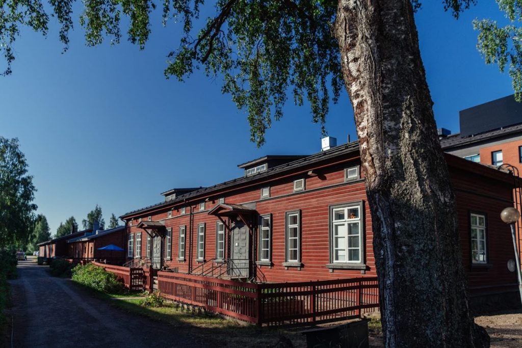 Hostel Marja exterior in old wooden barracks in Mikkeli.
